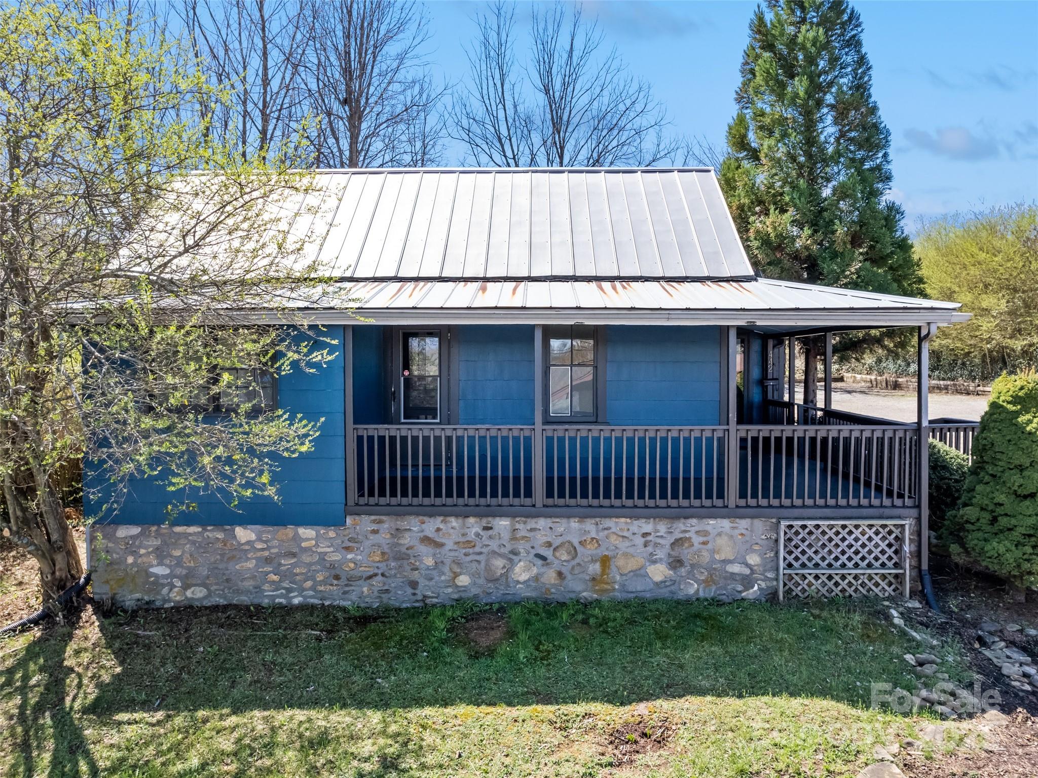 442 and 440 Walnut Street — Waynesville