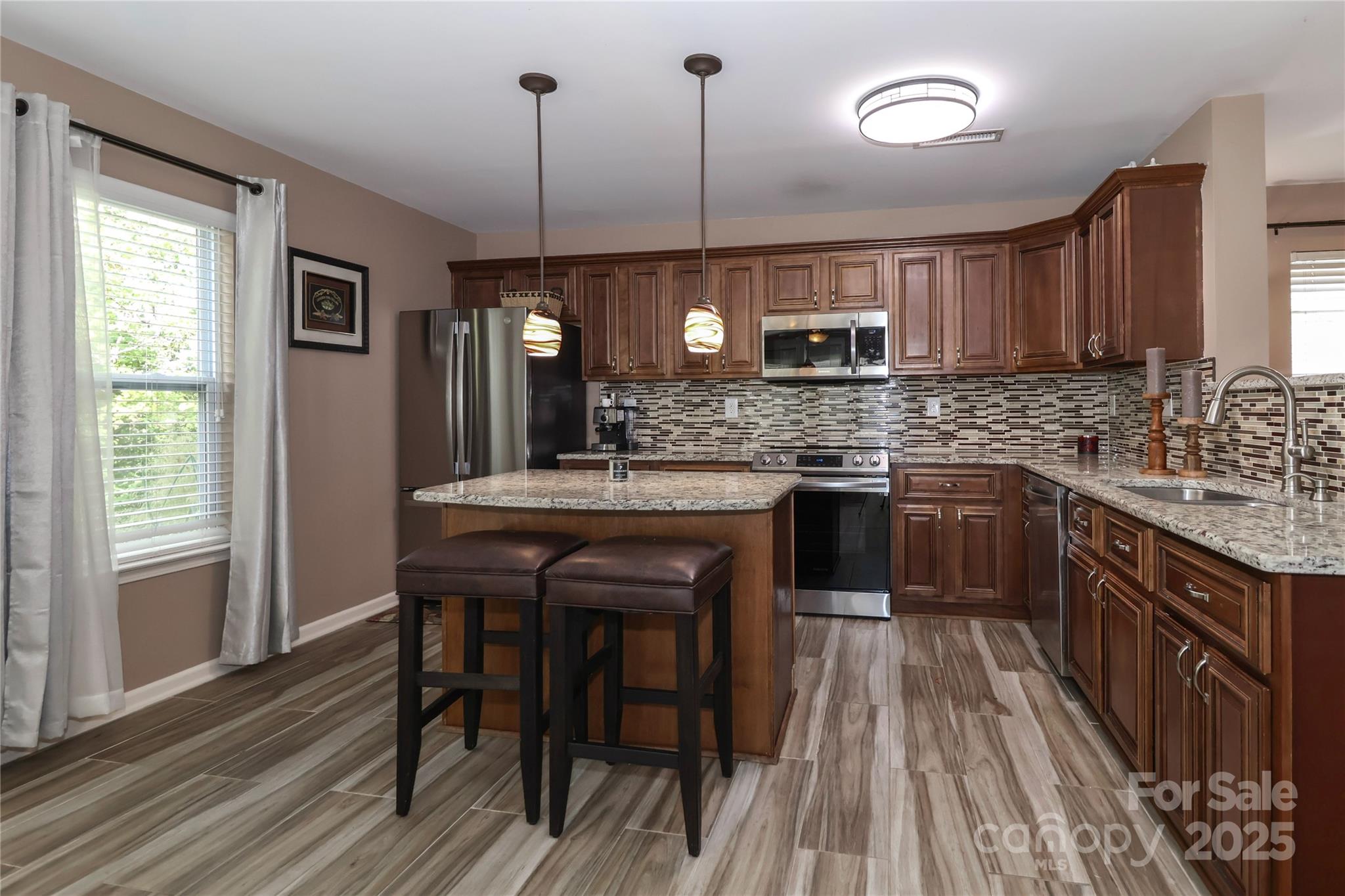 1135 Valley Street — Statesville