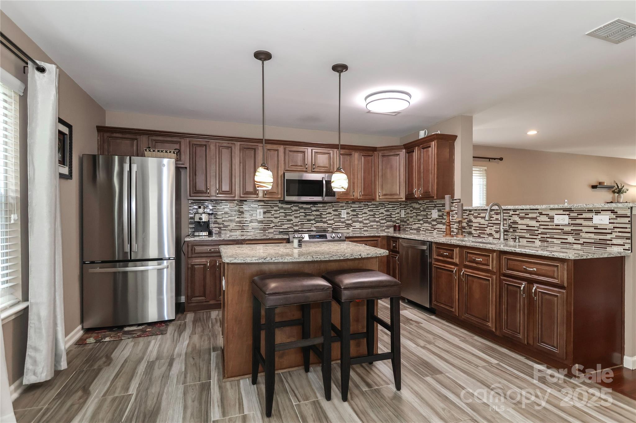 1135 Valley Street — Statesville