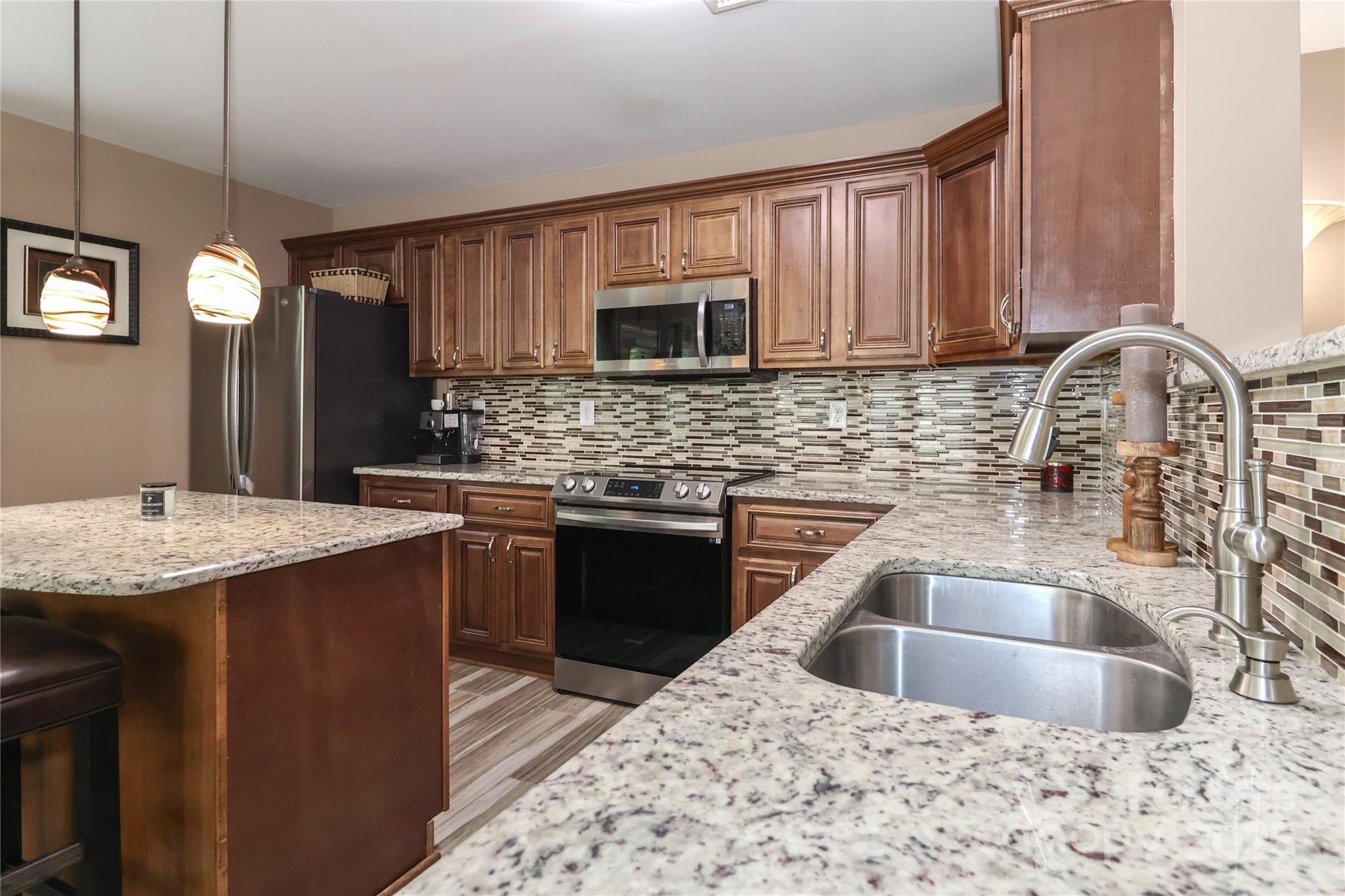 1135 Valley Street — Statesville
