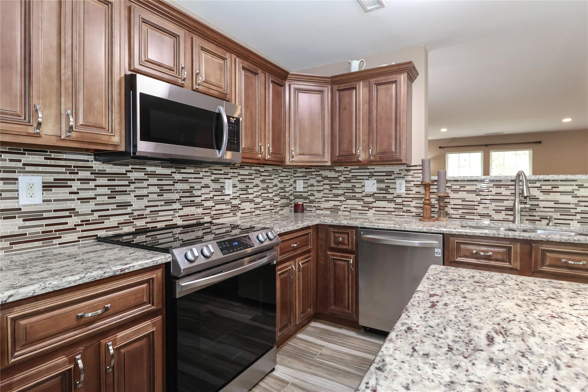 1135 Valley Street — Statesville