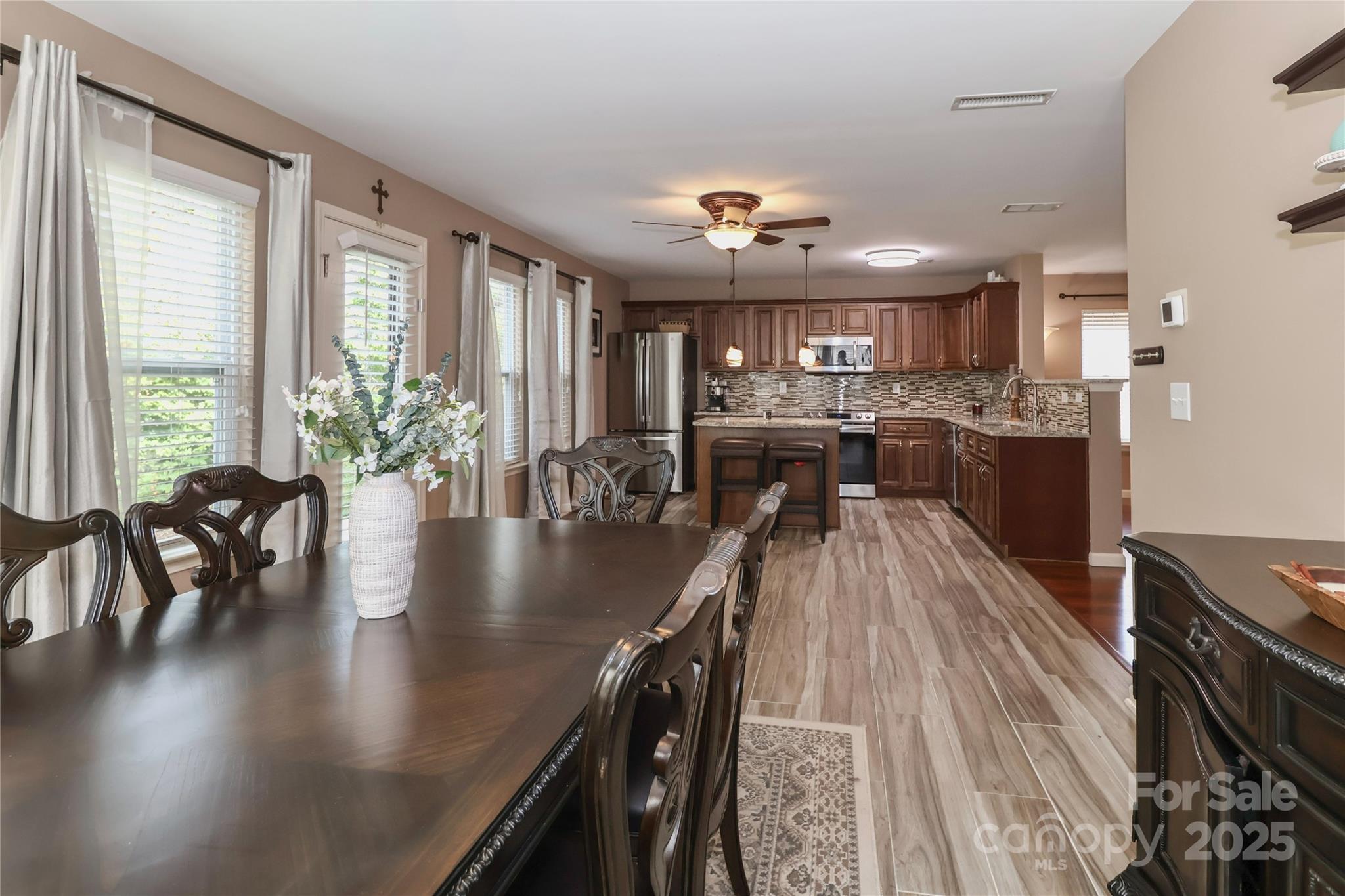 1135 Valley Street — Statesville