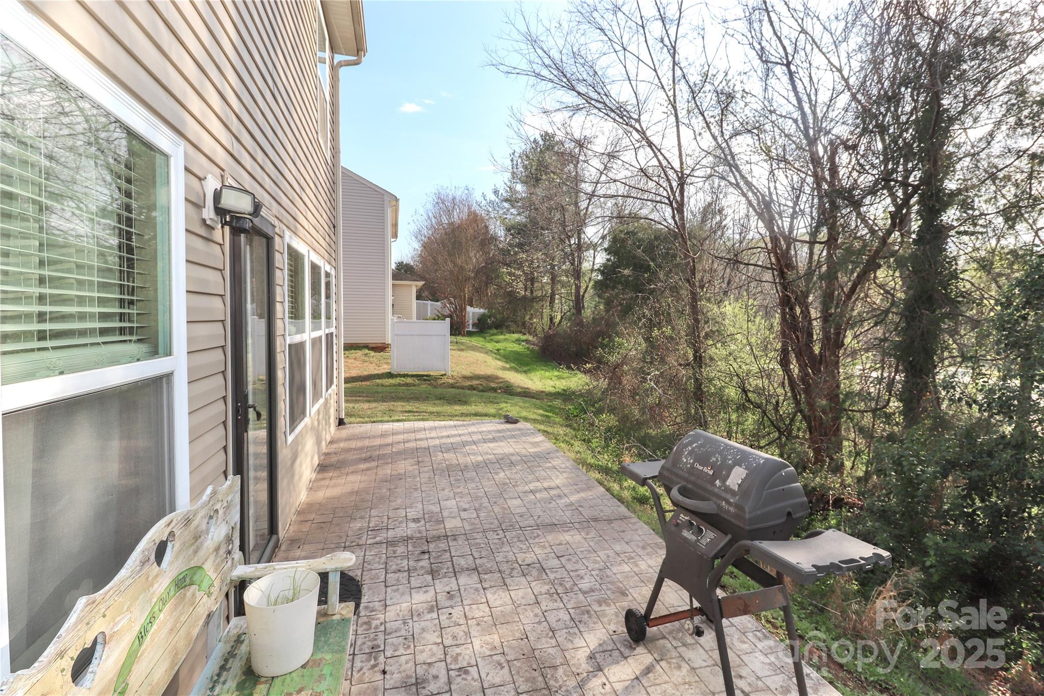1135 Valley Street — Statesville