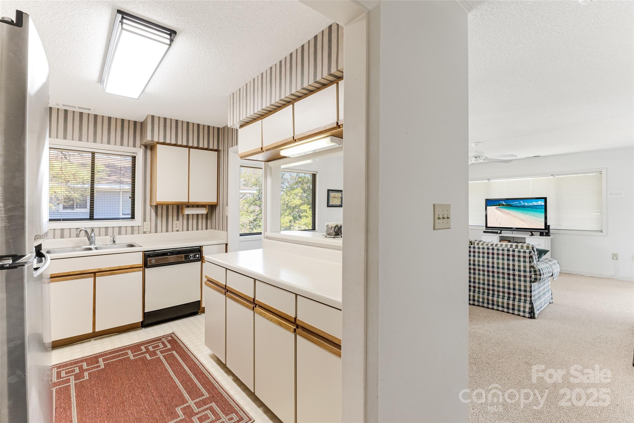 38 Bunker Court — Caswell Beach
