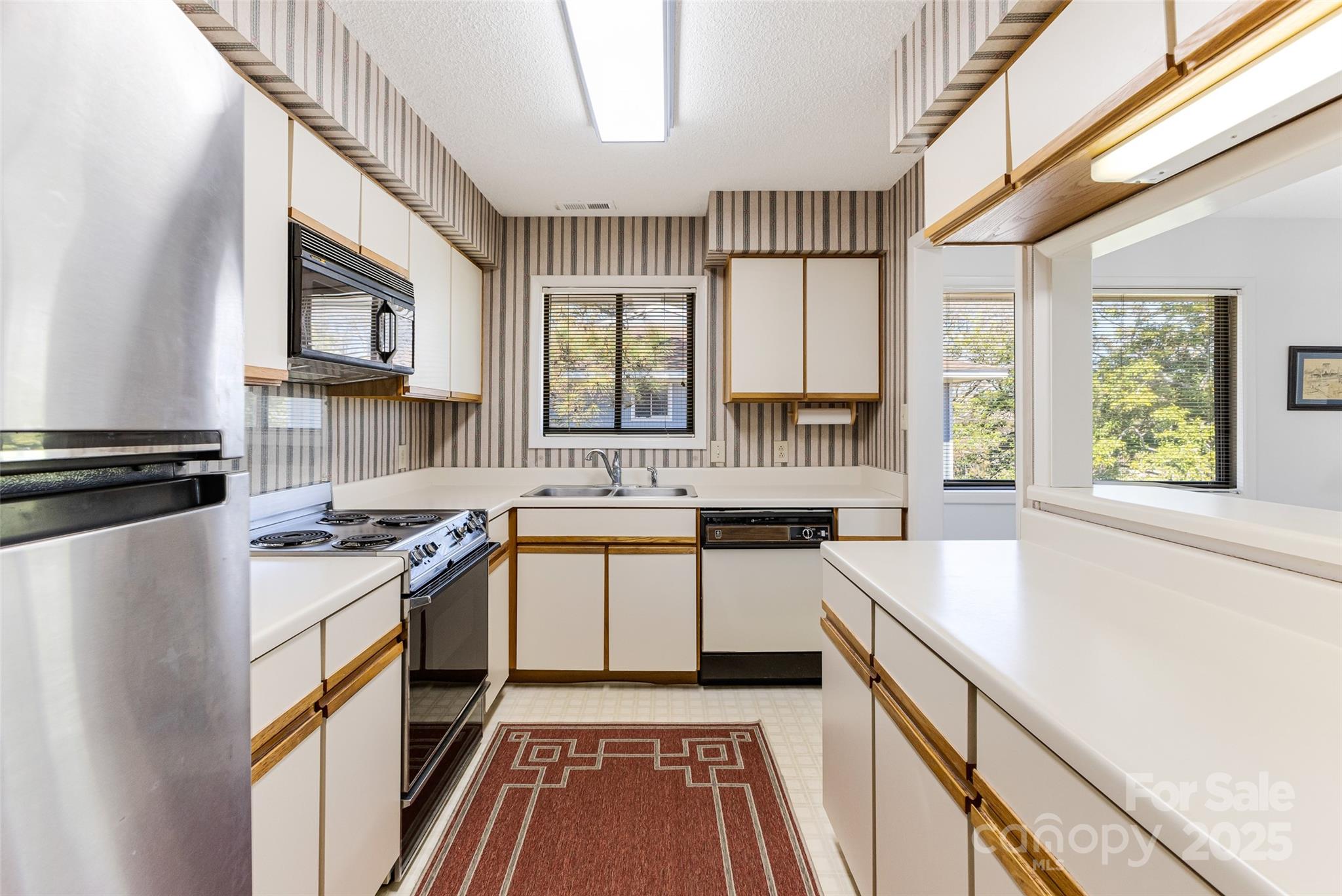 38 Bunker Court — Caswell Beach