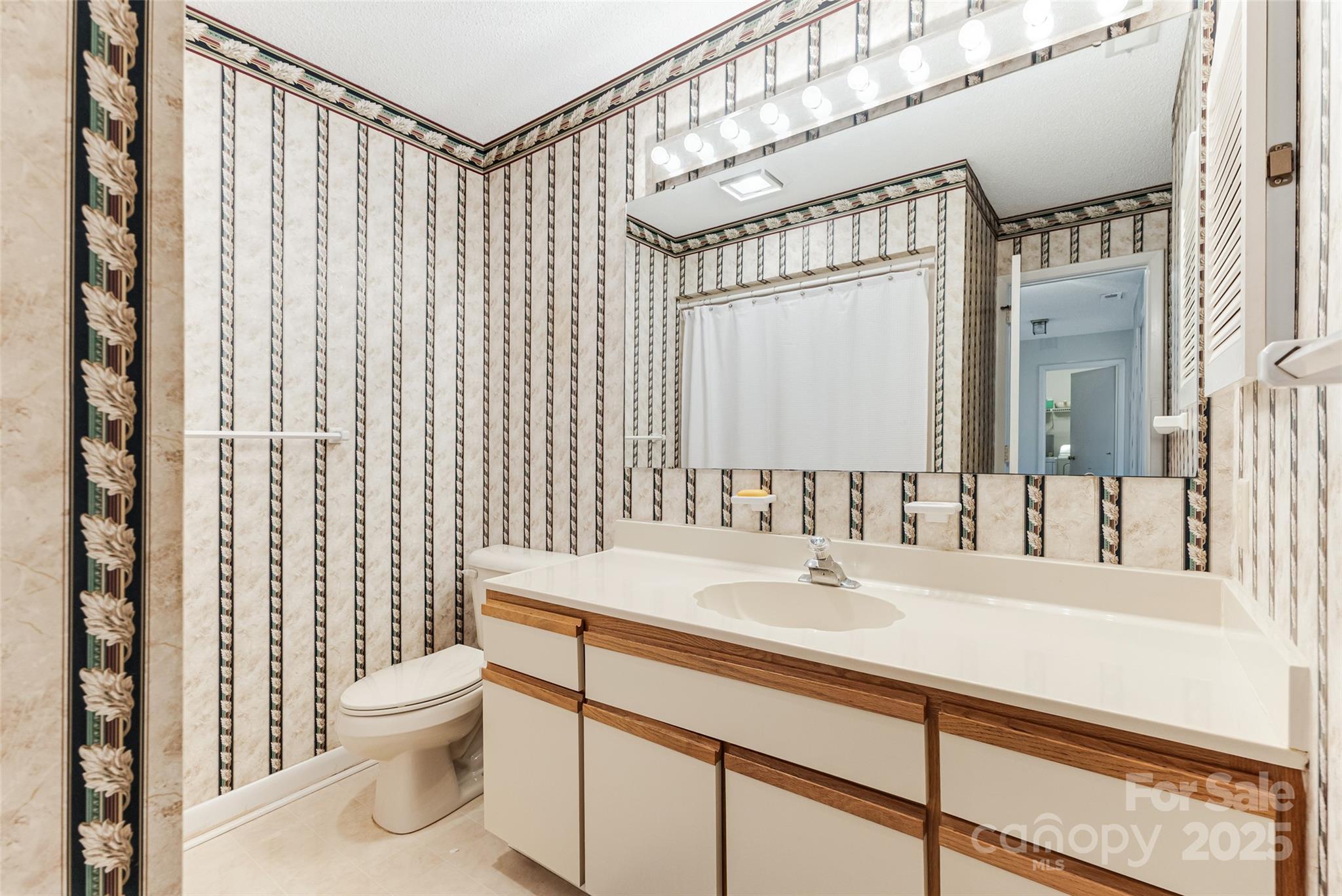 38 Bunker Court — Caswell Beach