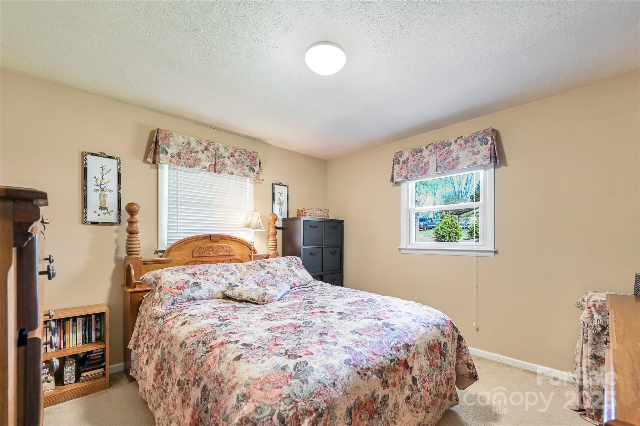29 Delta Drive — Hendersonville