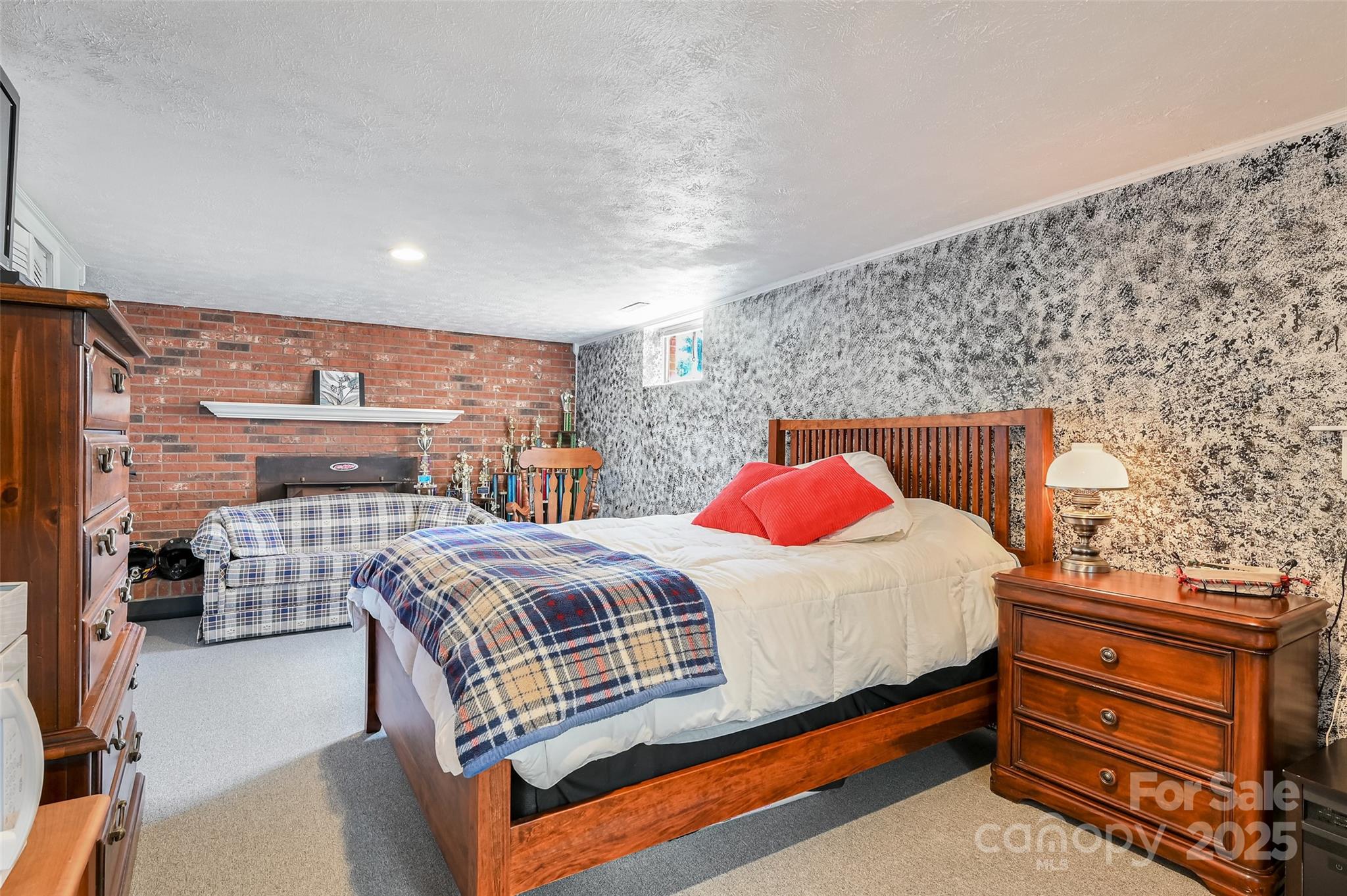 29 Delta Drive — Hendersonville