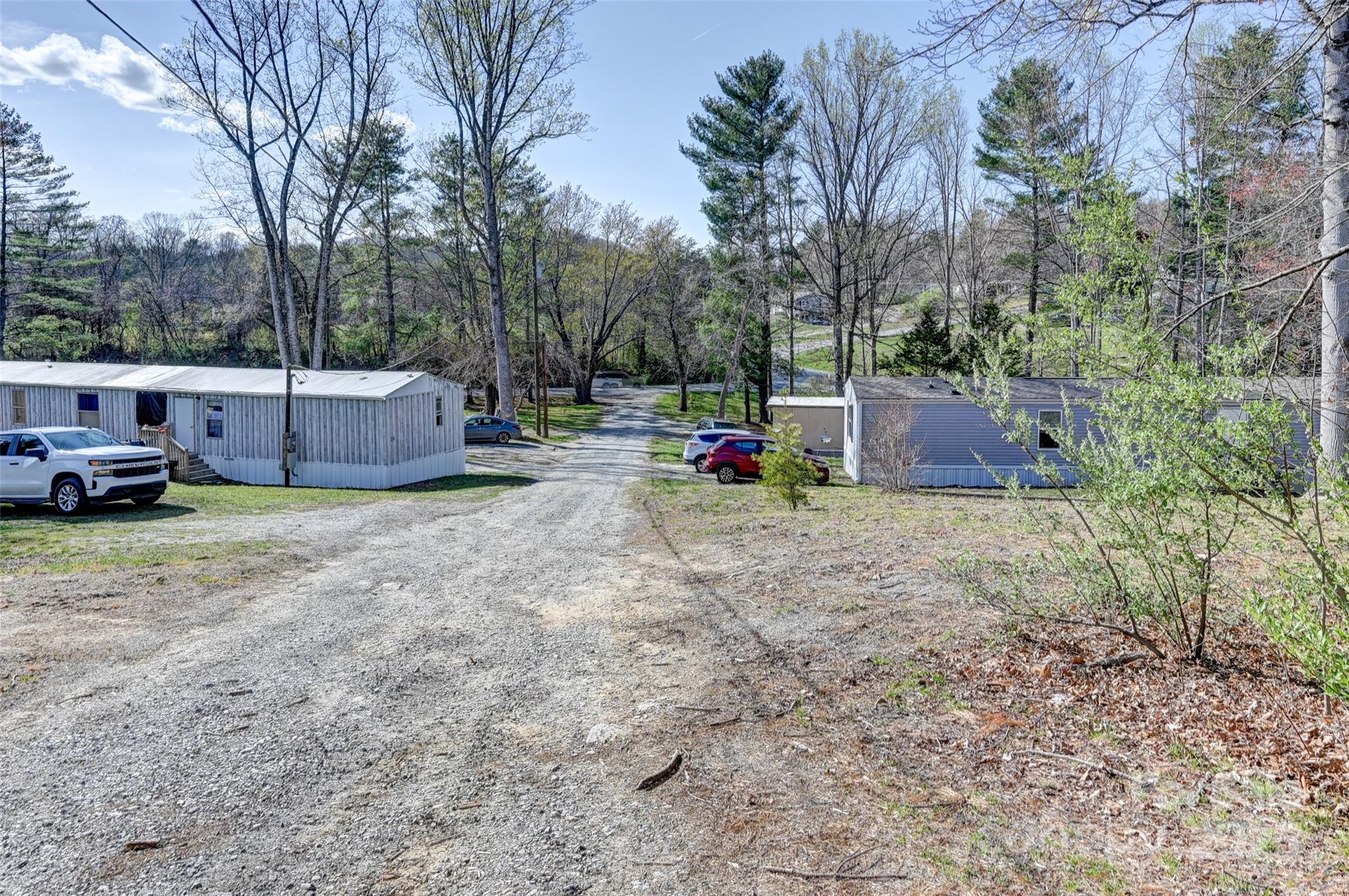 29 Delta Drive — Hendersonville