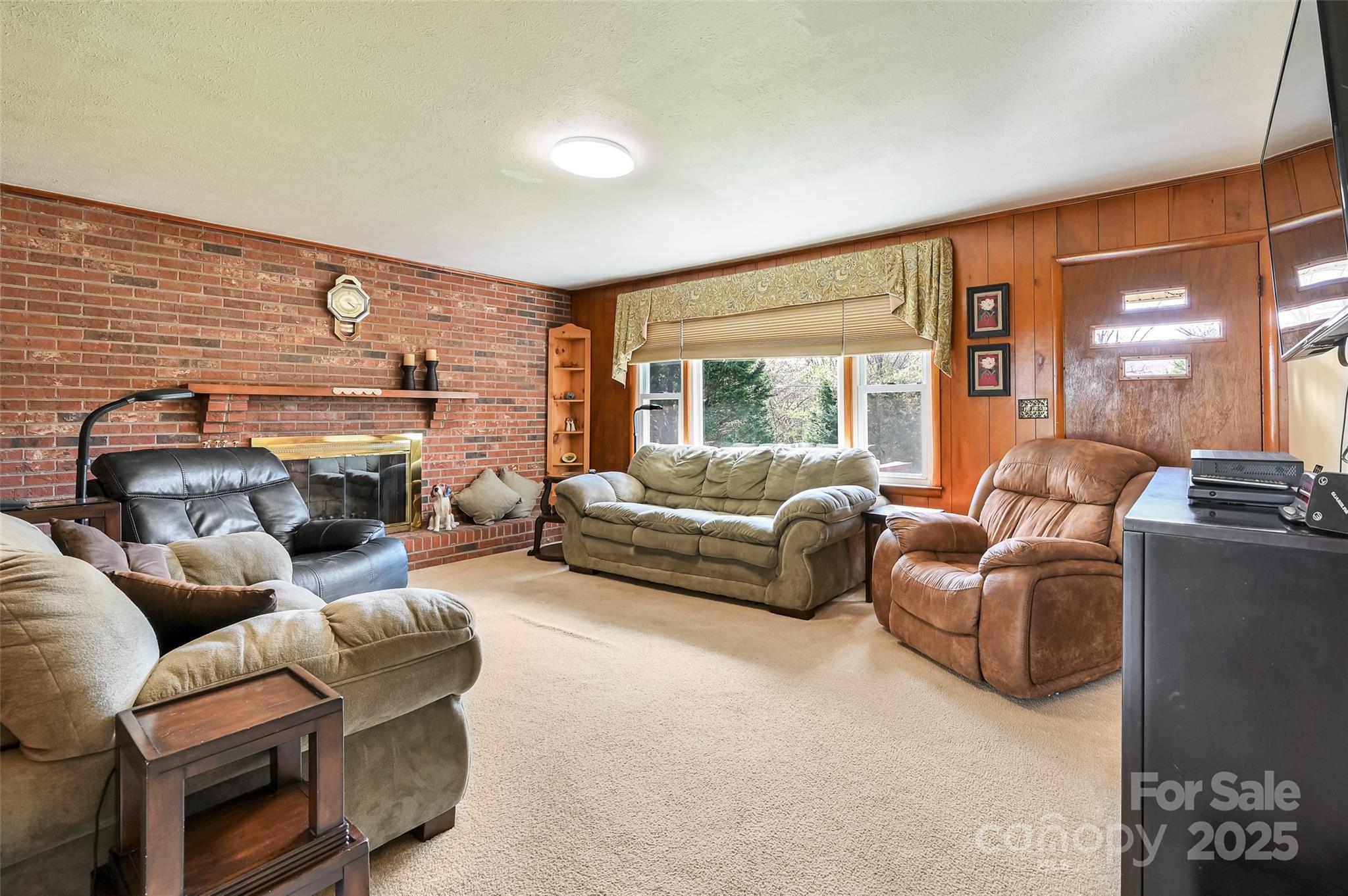 29 Delta Drive — Hendersonville