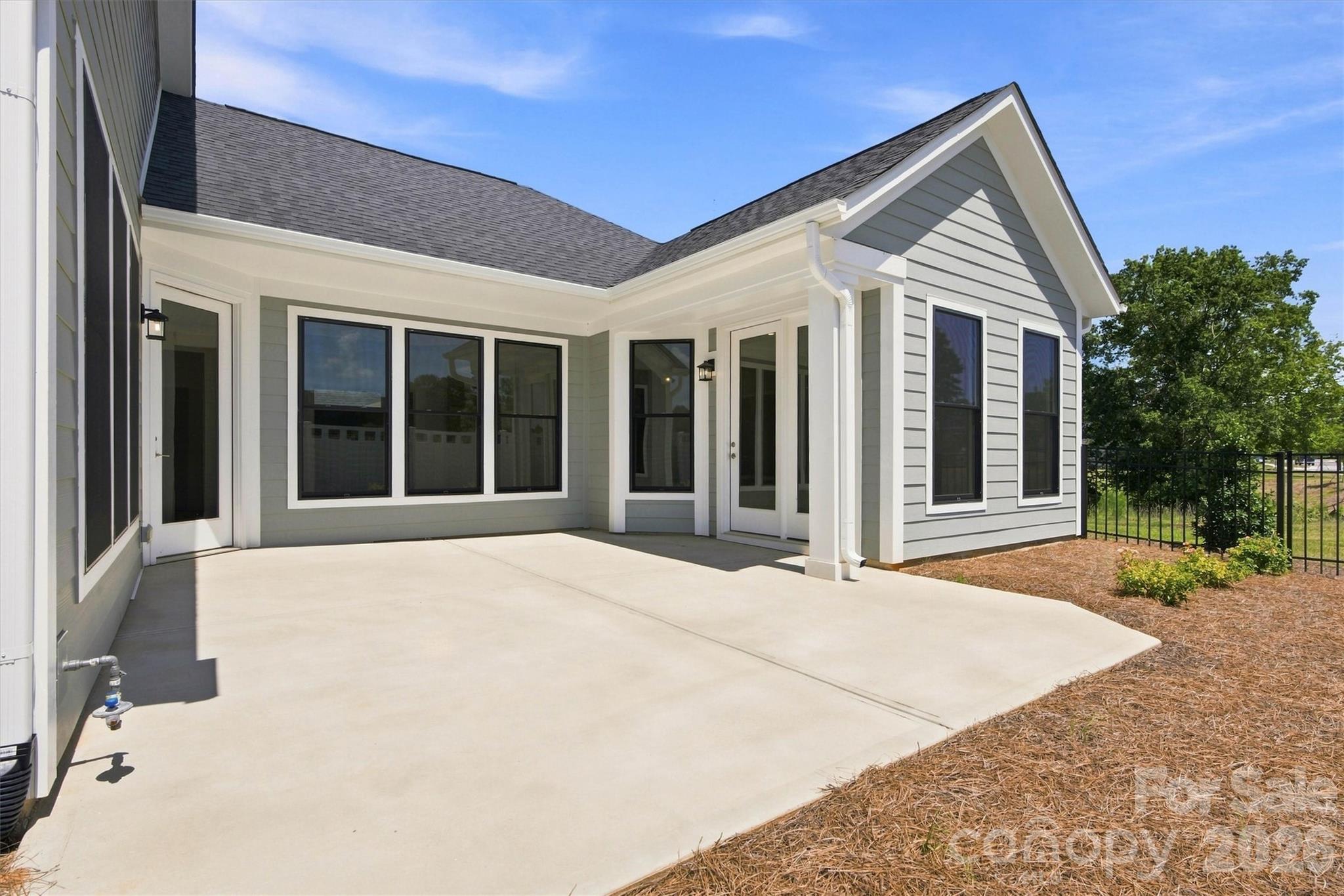 4185 Creek Bridge Circle — Charlotte