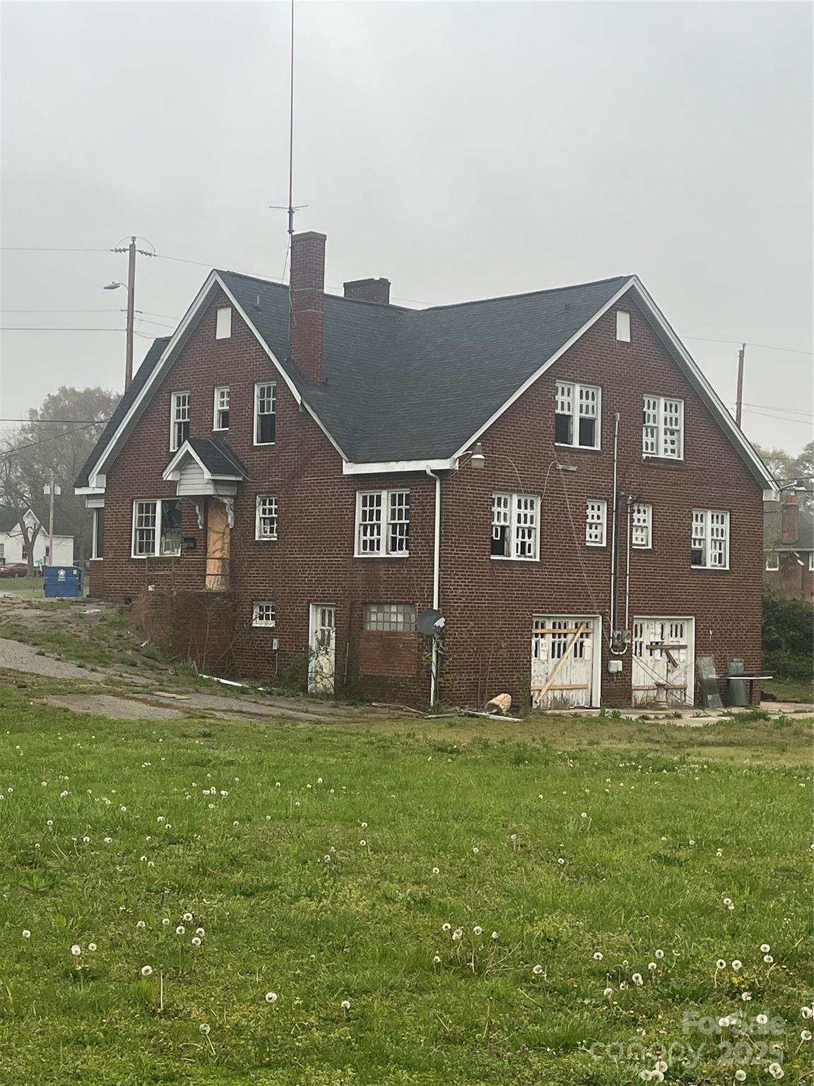 1214 Pee Dee Avenue — Albemarle