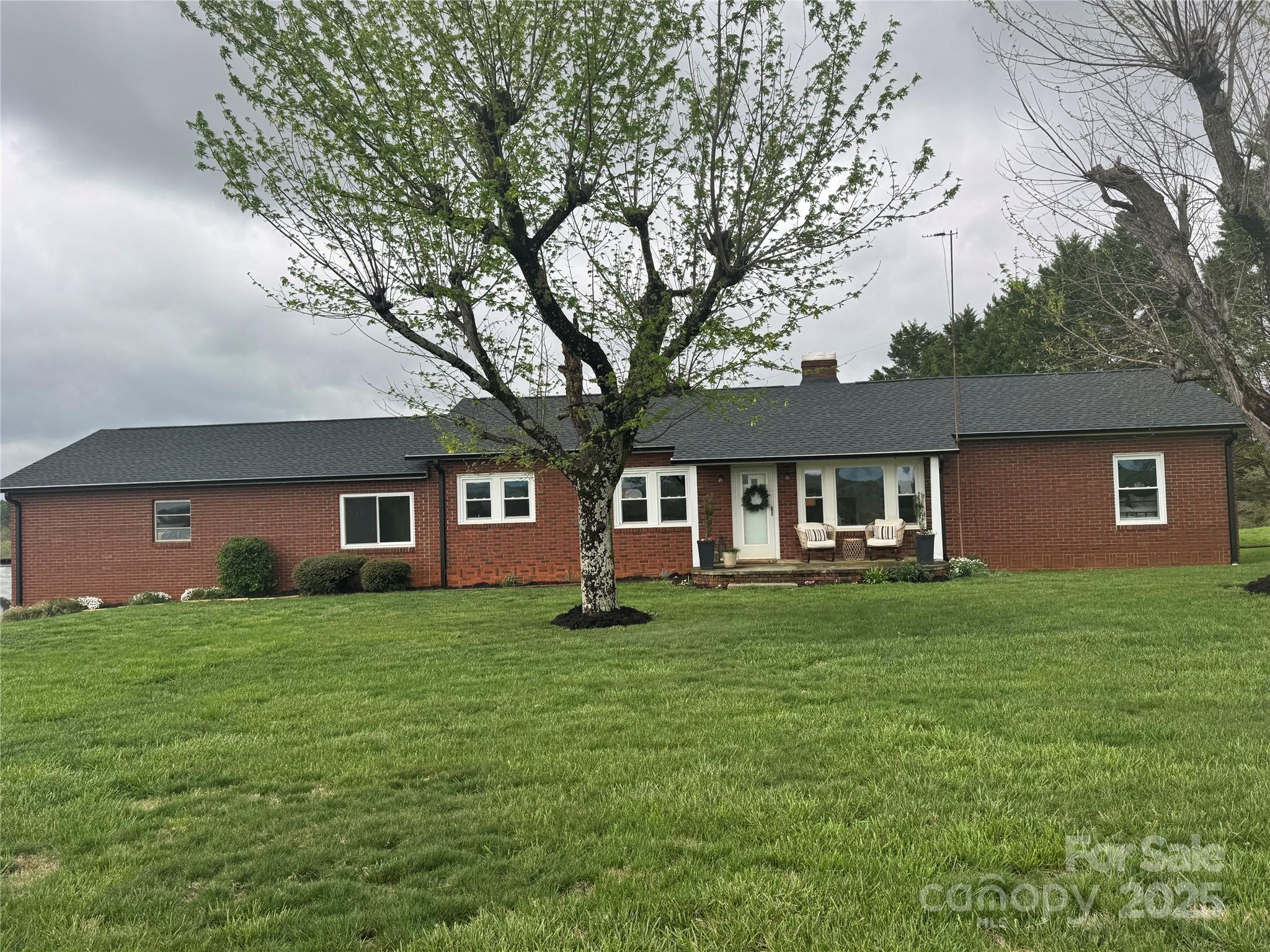 5373 NC Hwy 16 Highway N — Taylorsville
