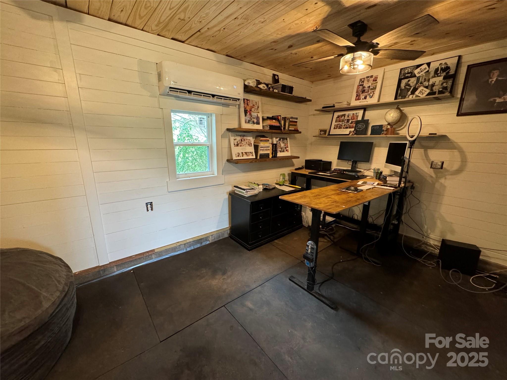 5373 NC Hwy 16 Highway N — Taylorsville