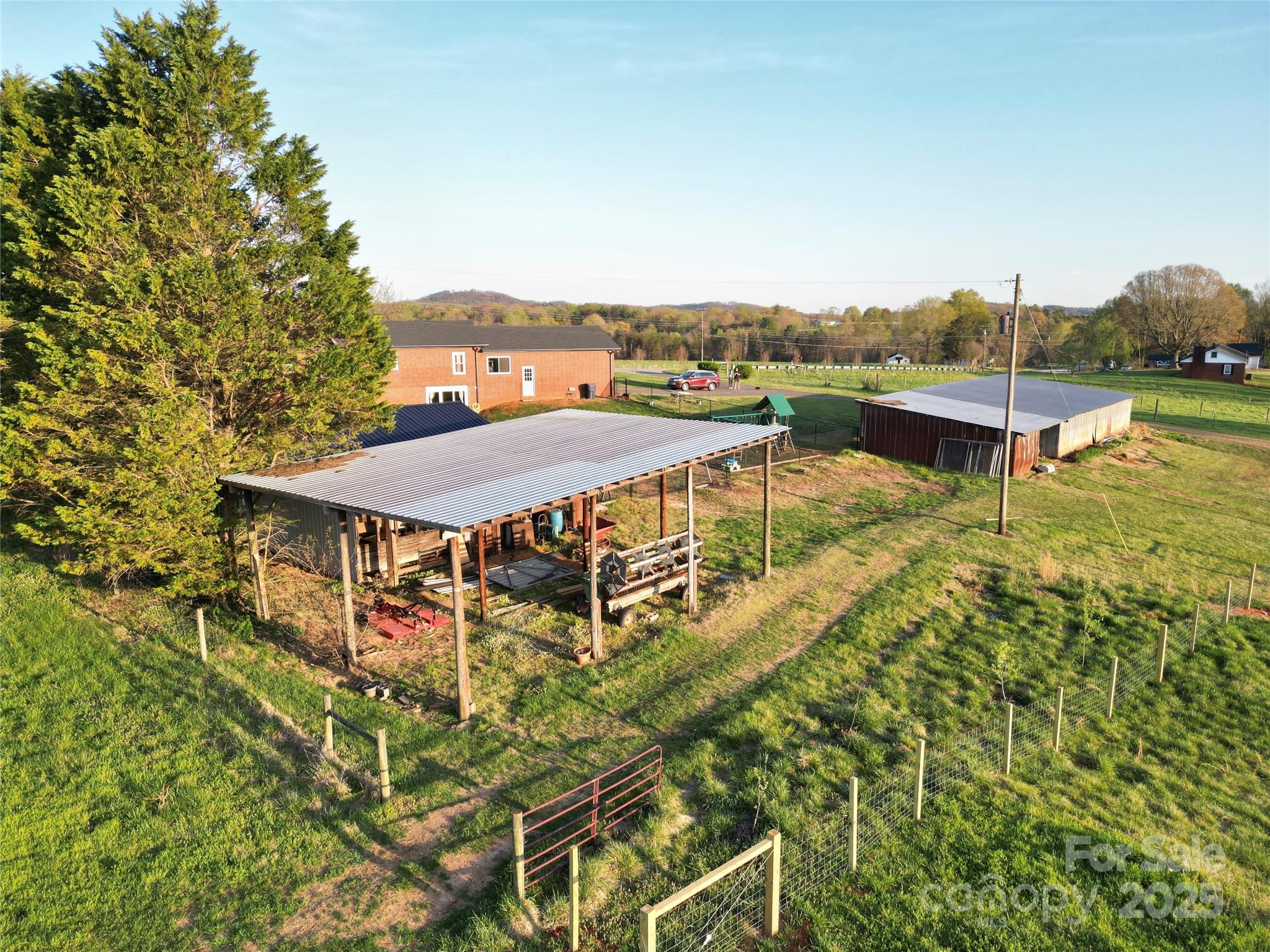 5373 NC Hwy 16 Highway N — Taylorsville