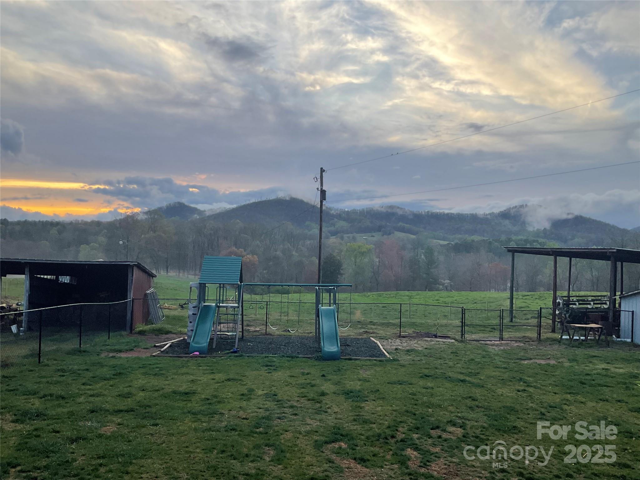 5373 NC Hwy 16 Highway N — Taylorsville