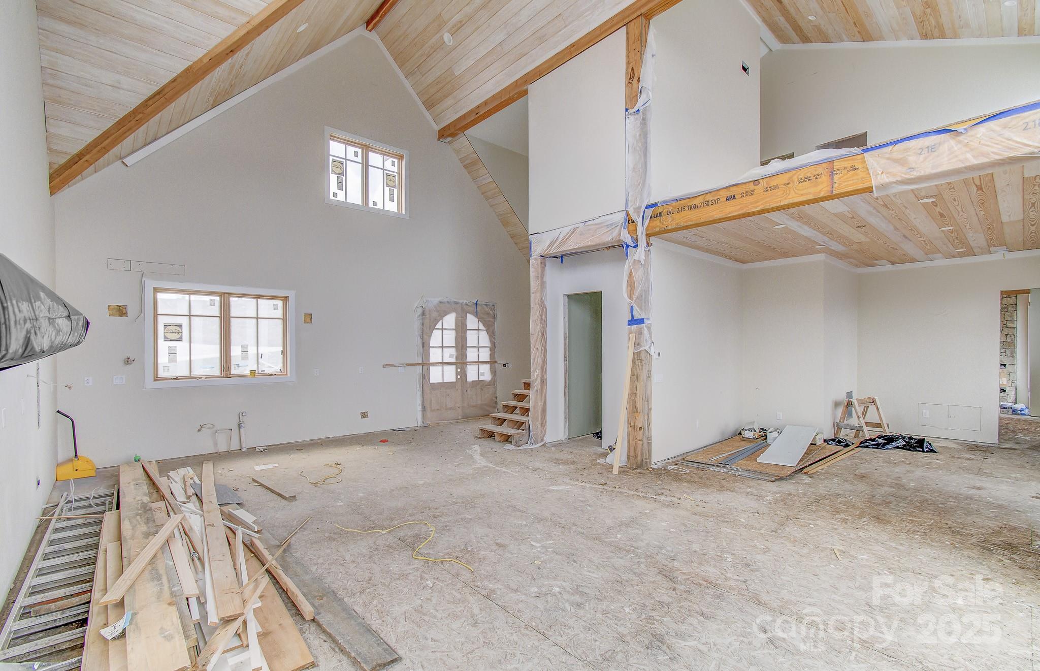 475 Dancing Bear Drive — Hendersonville