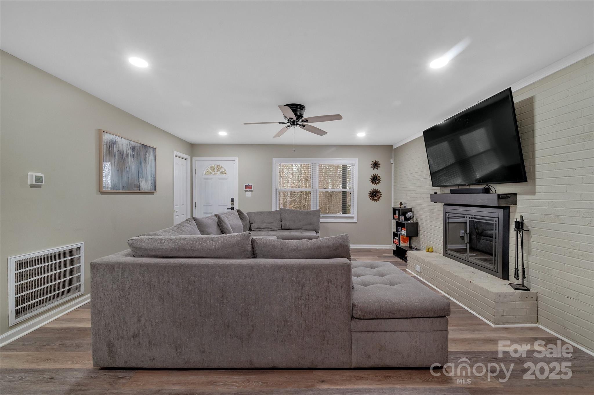 140 Wandering Lane — Bessemer City