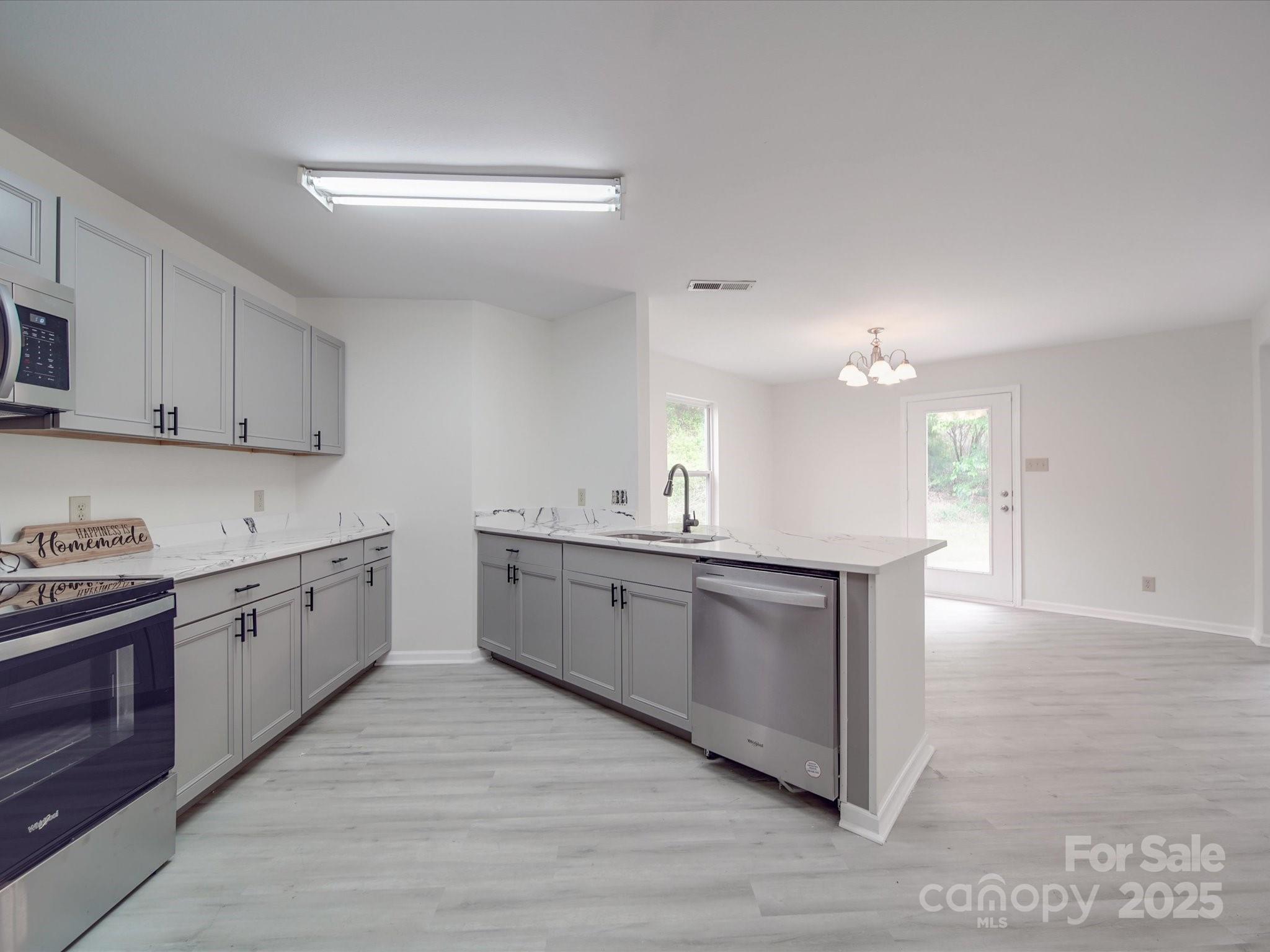 3227 Deshler Morris Lane — Charlotte
