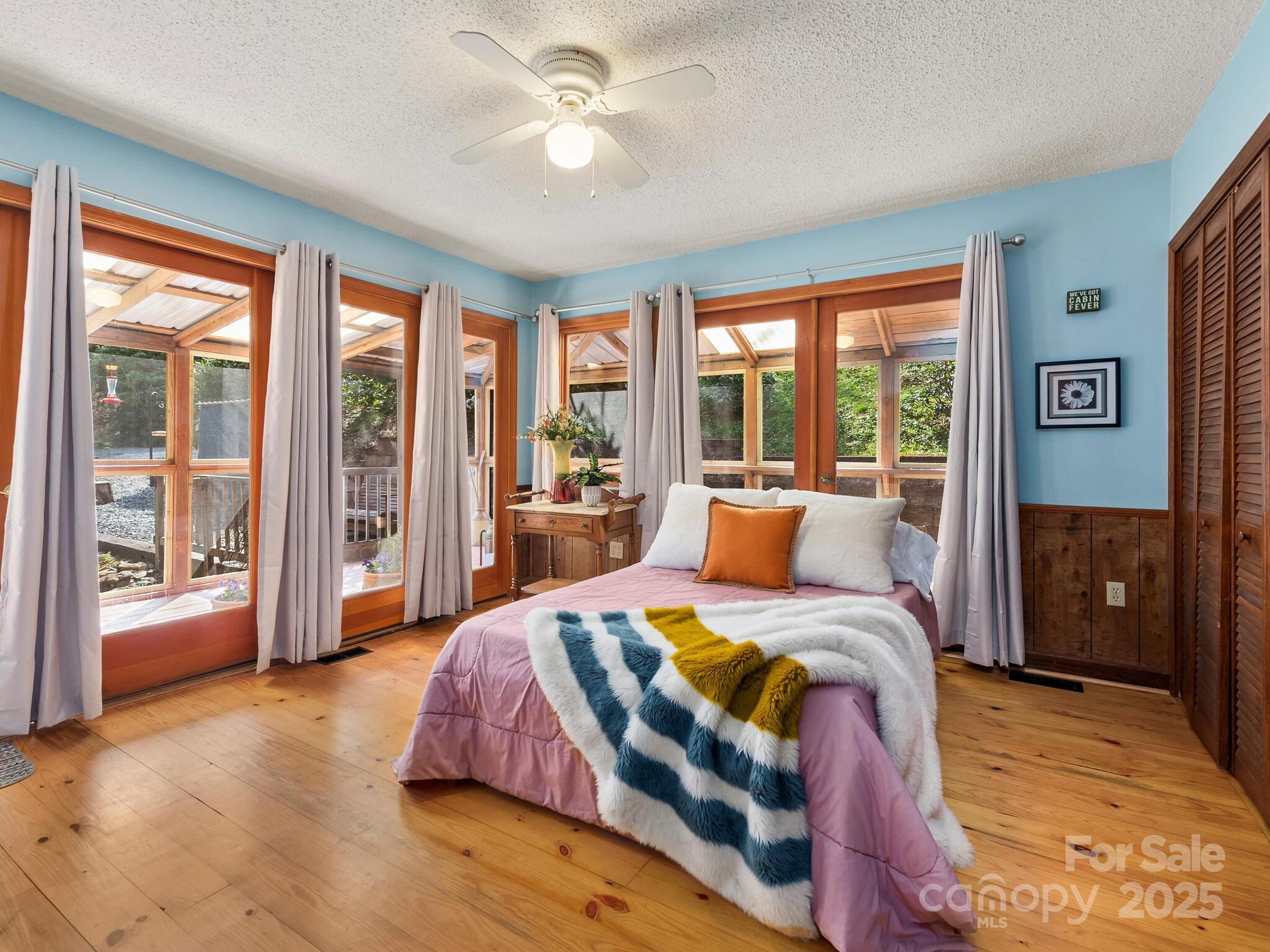 70 Fox Run — Hot Springs