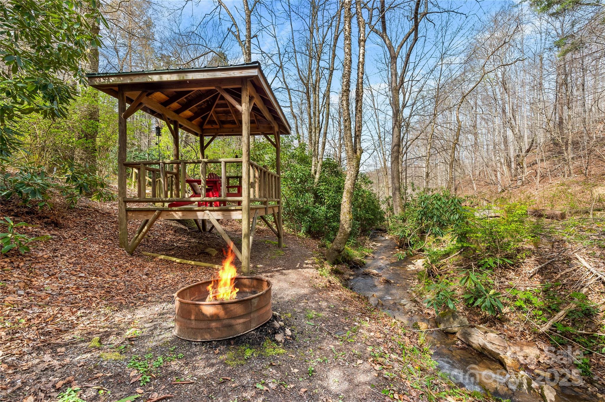 70 Fox Run — Hot Springs