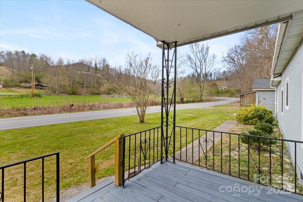 3722/3724 Walnut Creek Road — Marshall