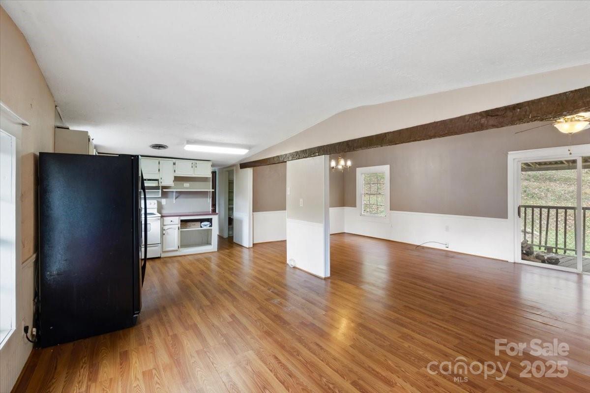 3722/3724 Walnut Creek Road — Marshall