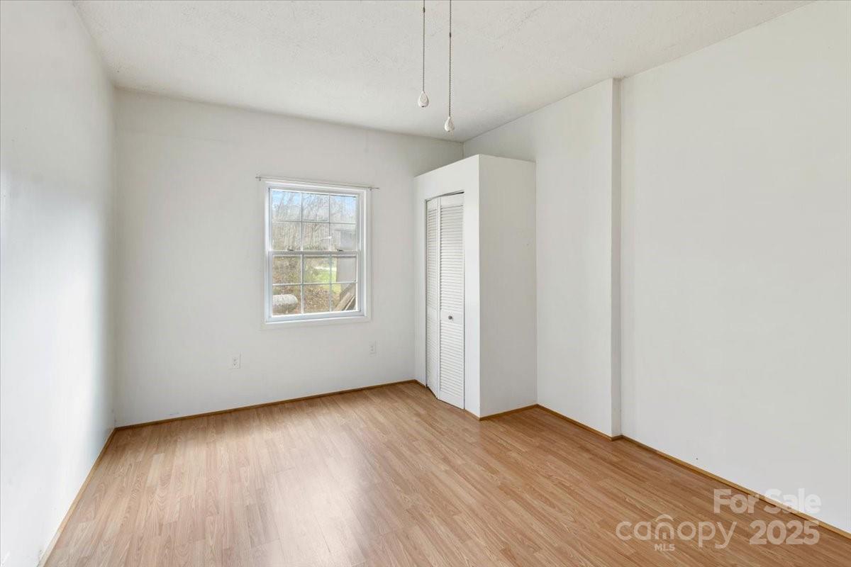 3722/3724 Walnut Creek Road — Marshall