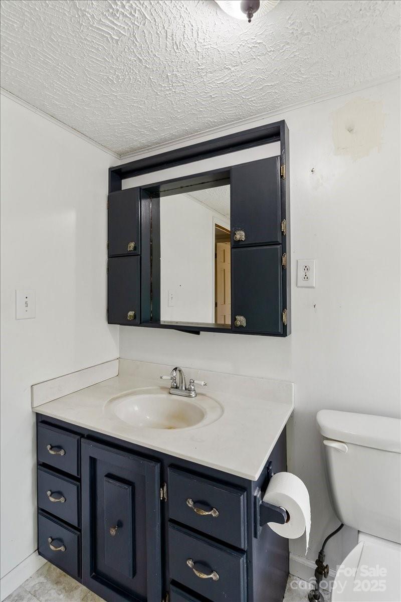 3722/3724 Walnut Creek Road — Marshall