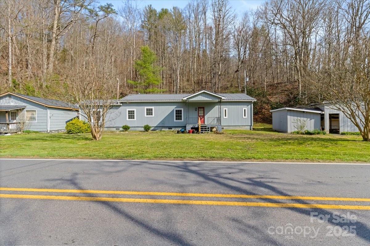 3722/3724 Walnut Creek Road — Marshall