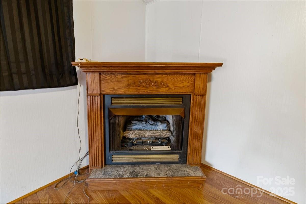 3722/3724 Walnut Creek Road — Marshall