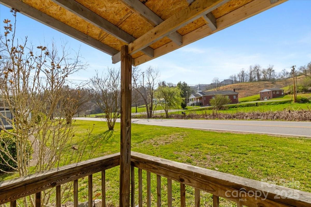 3722/3724 Walnut Creek Road — Marshall