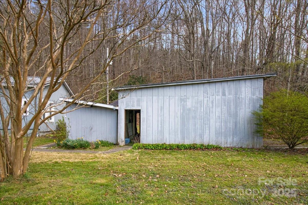 3722/3724 Walnut Creek Road — Marshall