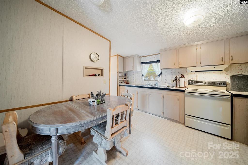 2342 Beaver Creek Road — Camden
