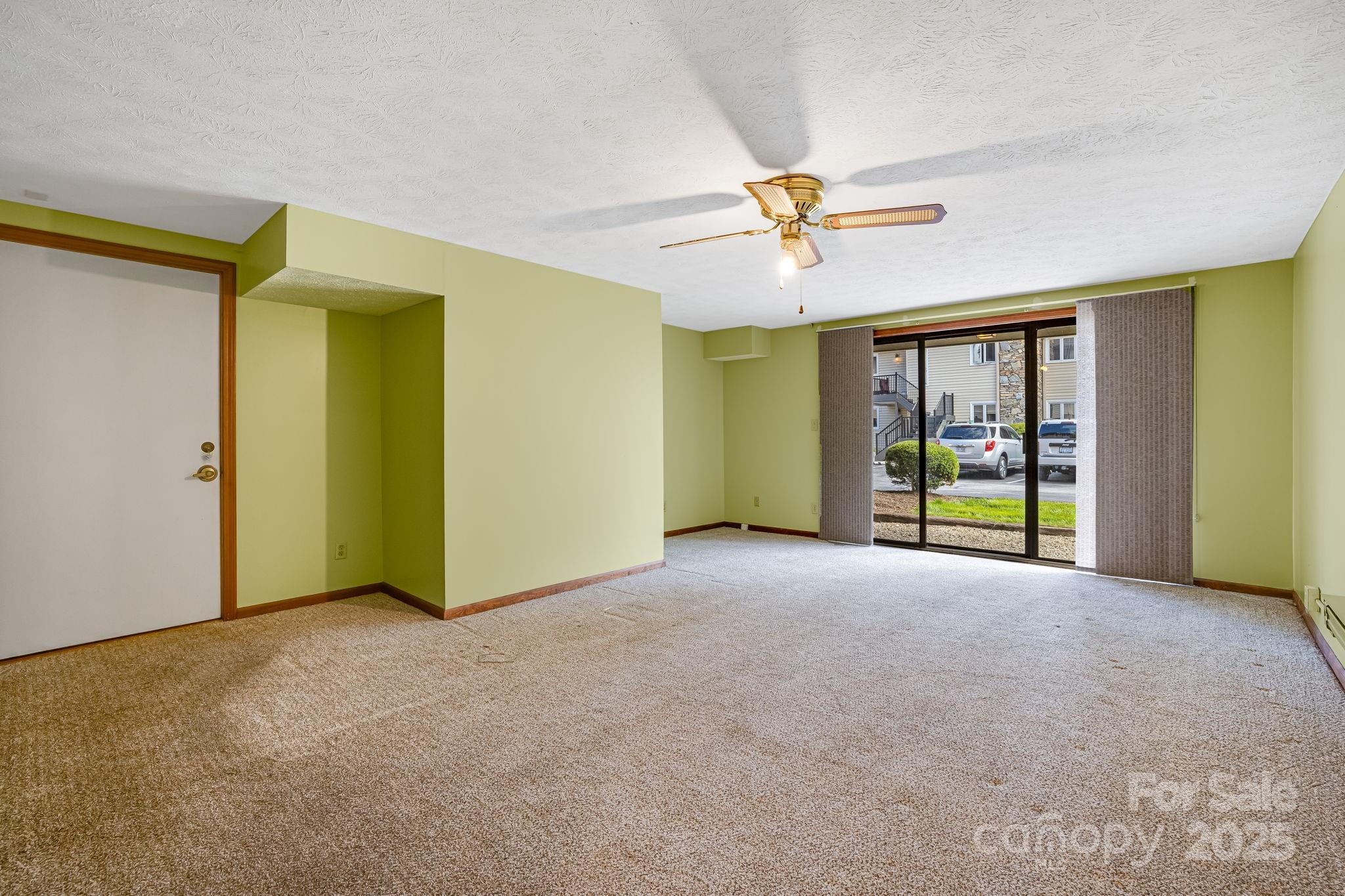 411 Britton Creek Drive #401 — Hendersonville