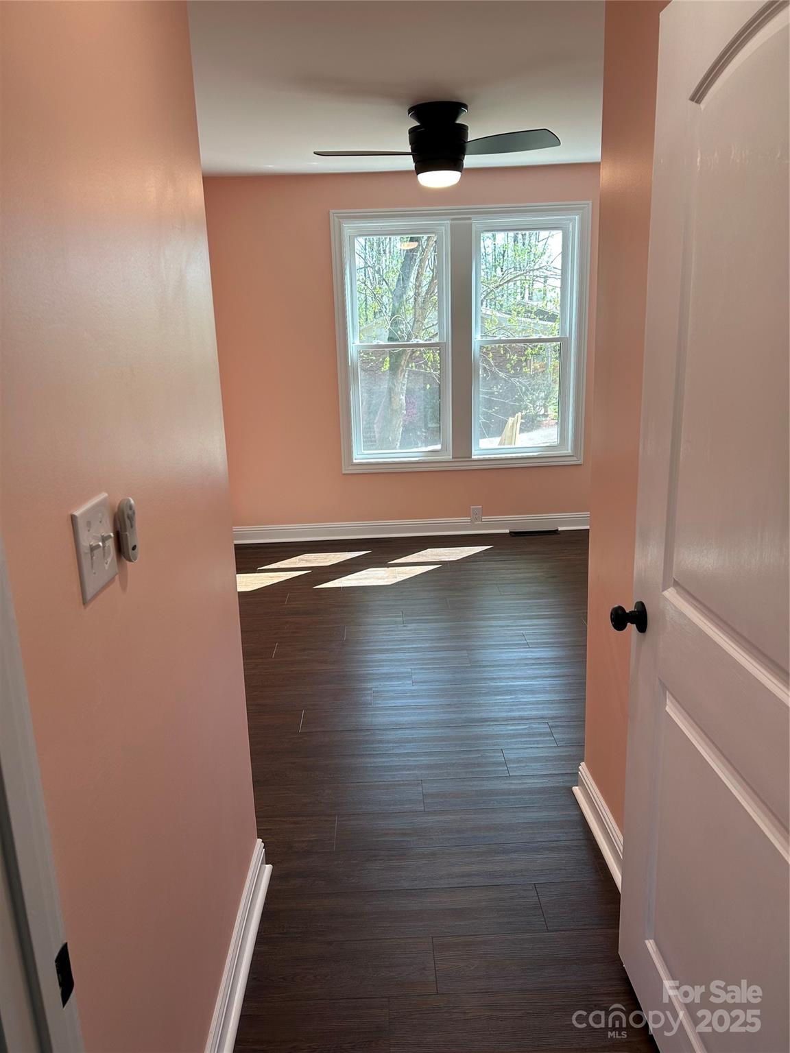 219 W Highland Avenue — Elkin