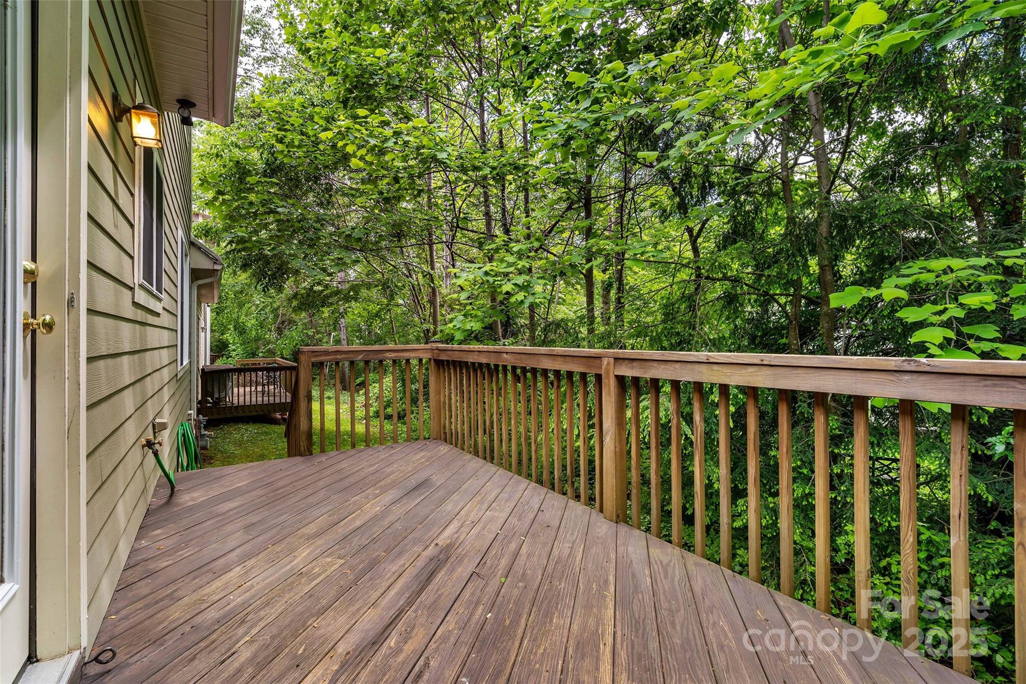 3 Teresa Way — Black Mountain