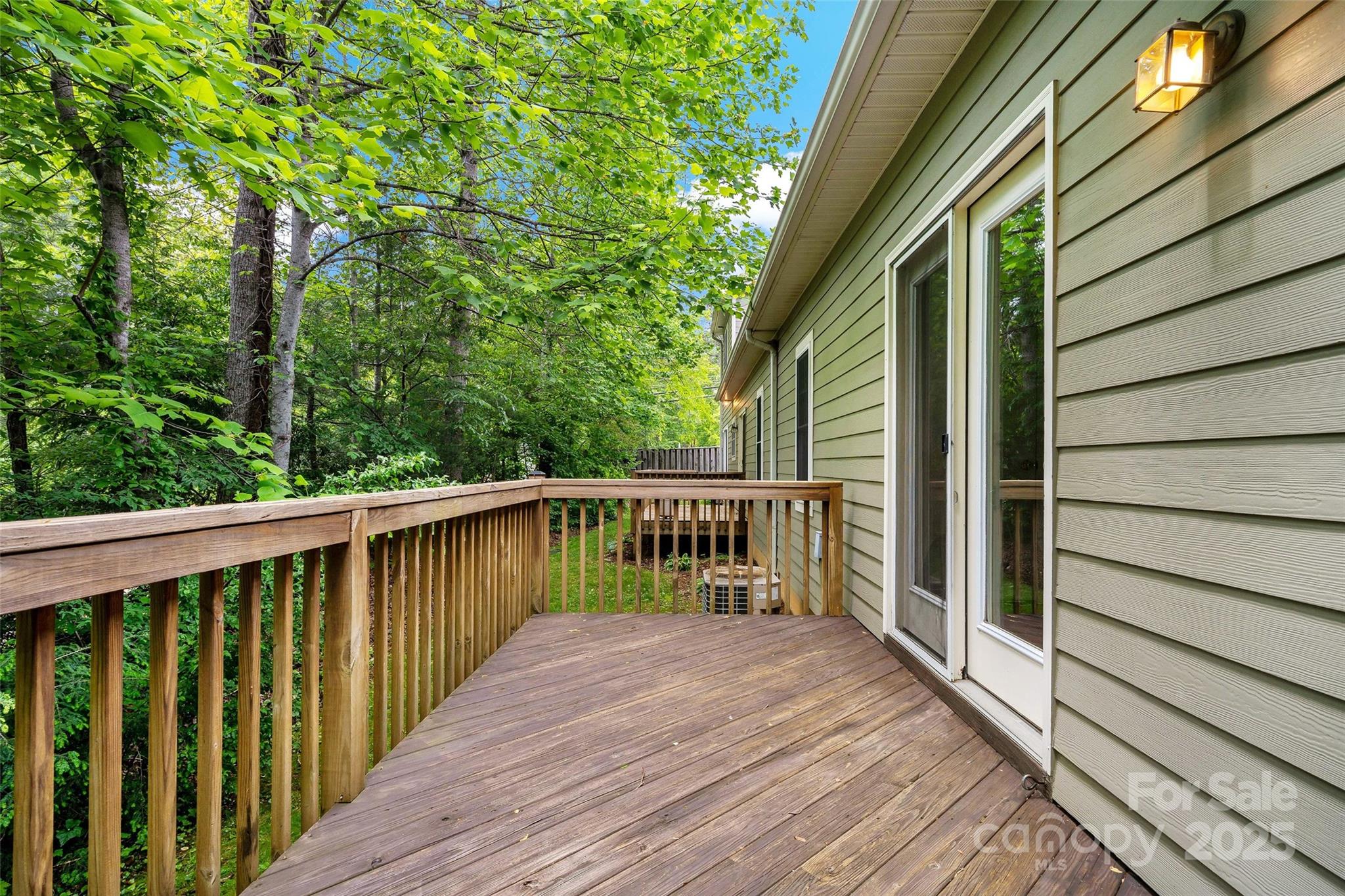3 Teresa Way — Black Mountain