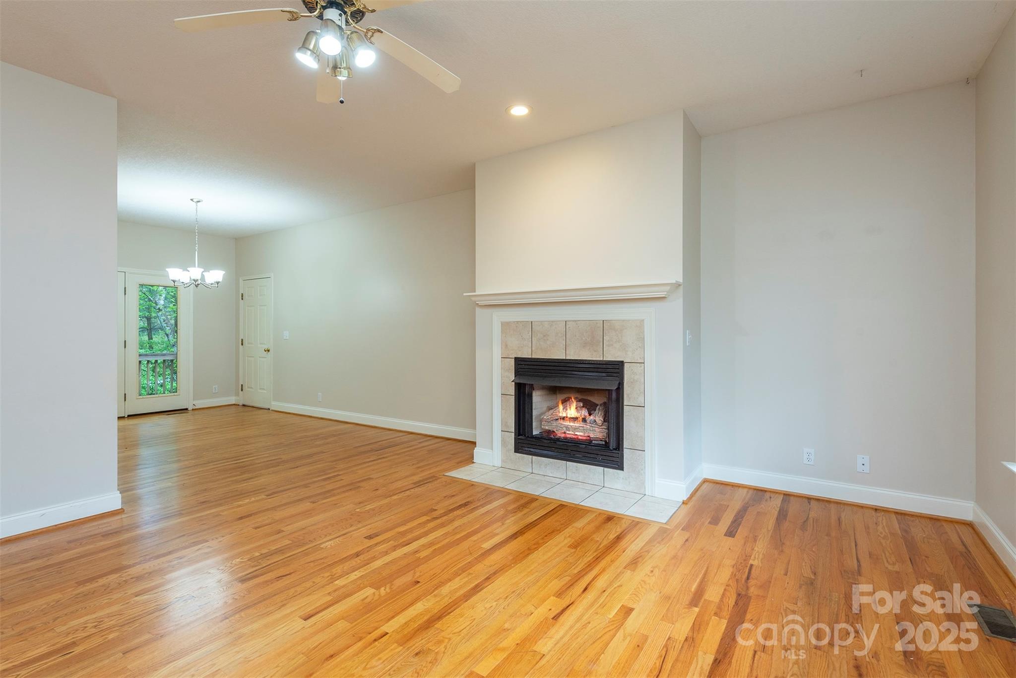 3 Teresa Way — Black Mountain
