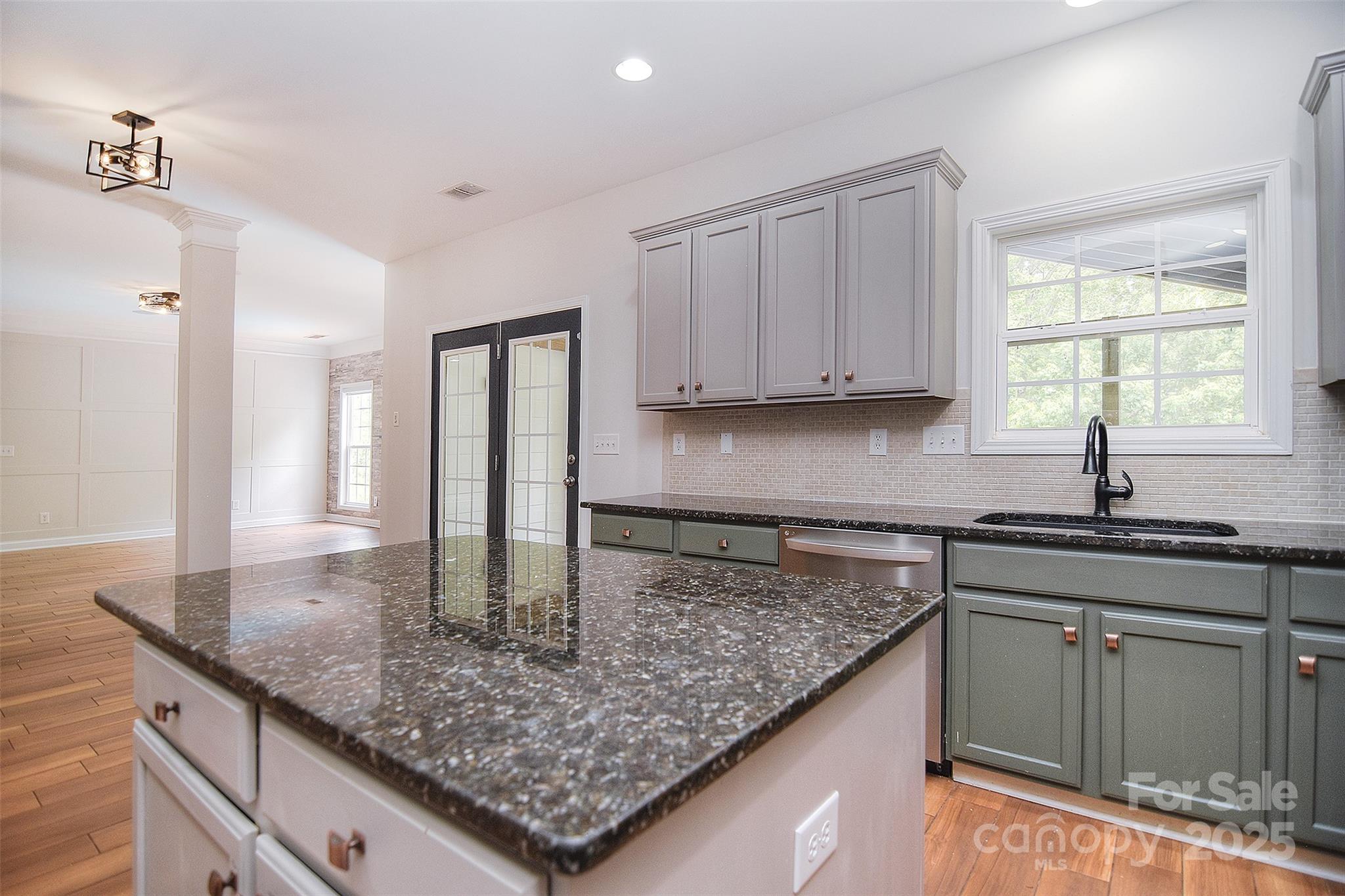 1811 Robbins Meadows Drive — Waxhaw