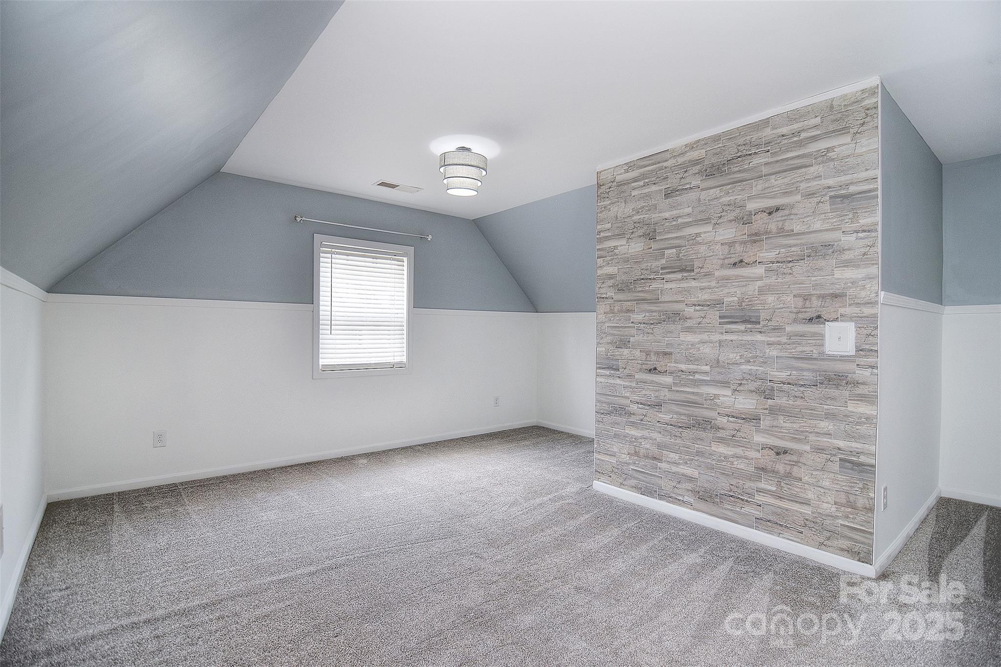 1811 Robbins Meadows Drive — Waxhaw
