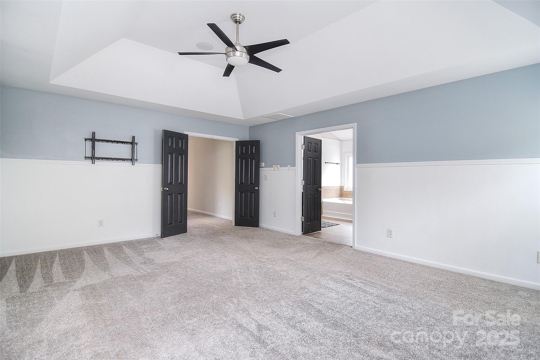 1811 Robbins Meadows Drive — Waxhaw