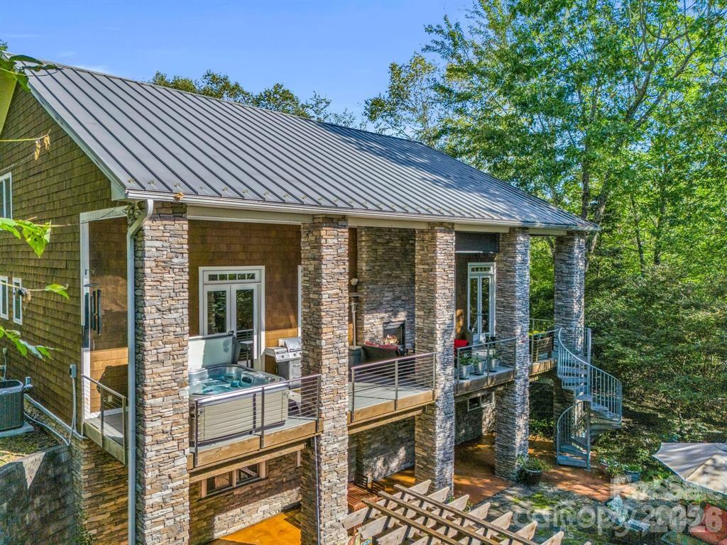167 Trails End — Lake Lure