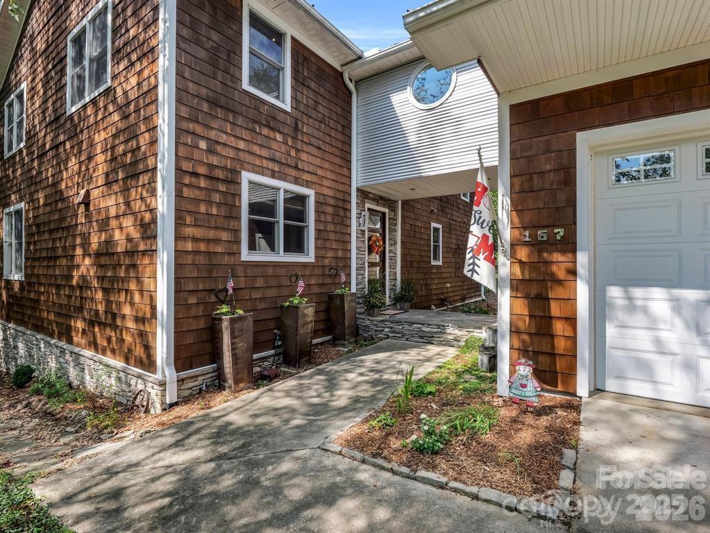 167 Trails End — Lake Lure