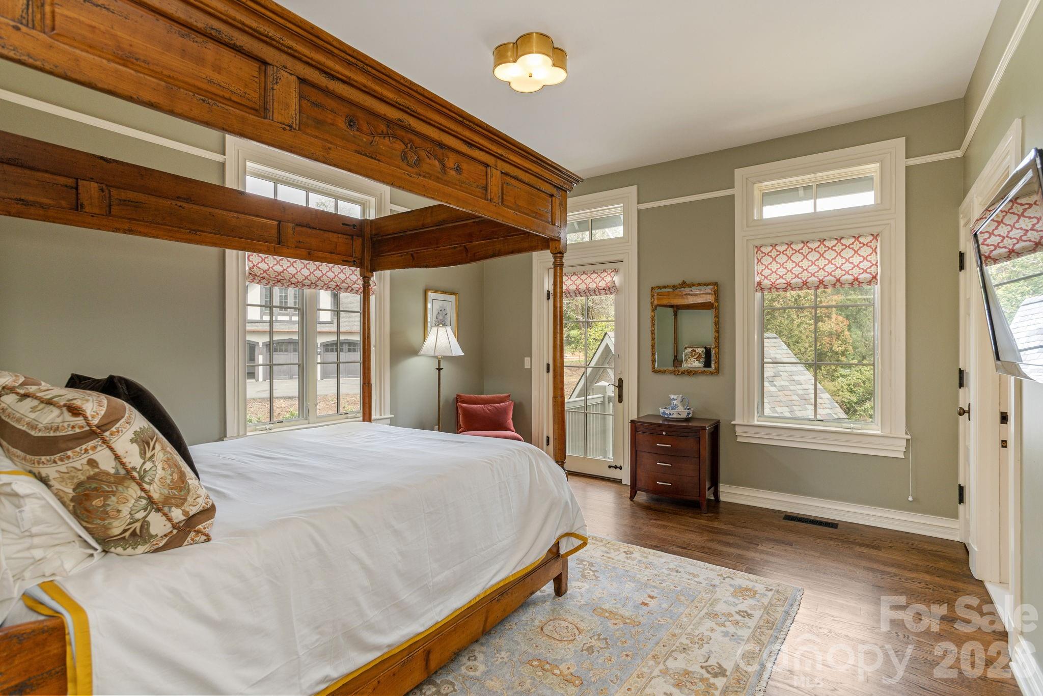 8 Fairway Place — Asheville