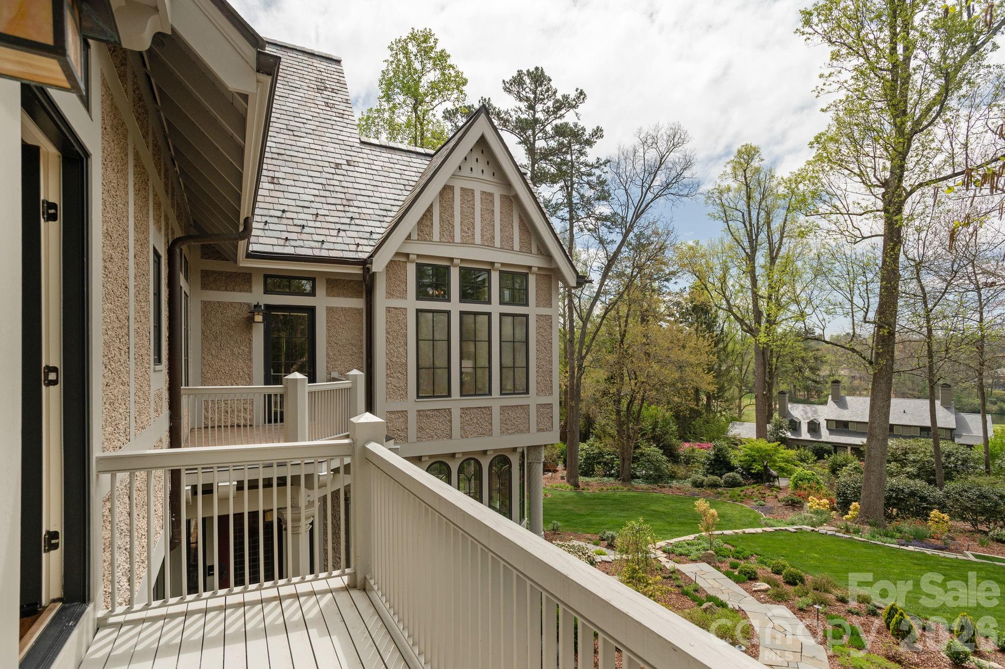 8 Fairway Place — Asheville