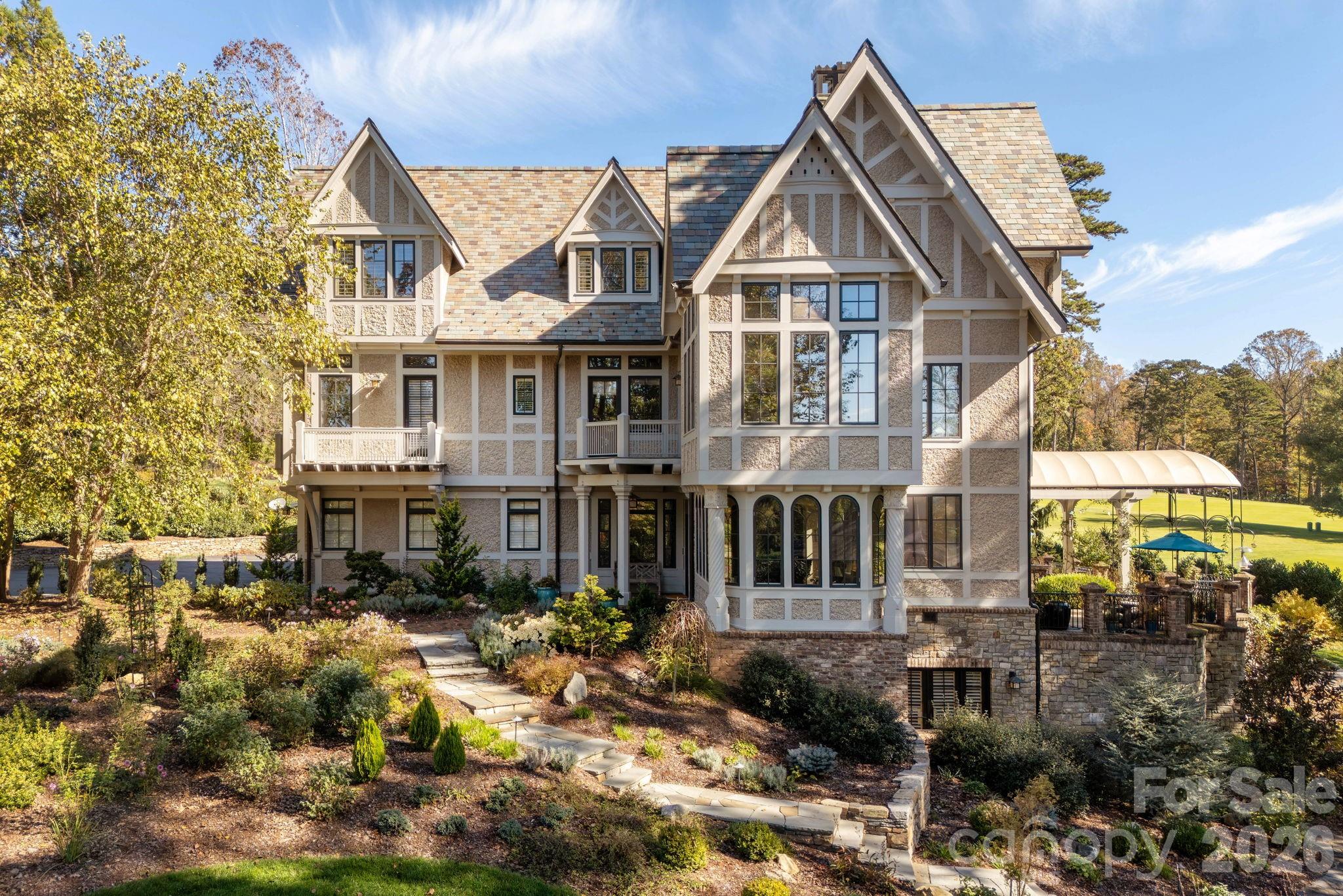 8 Fairway Place — Asheville