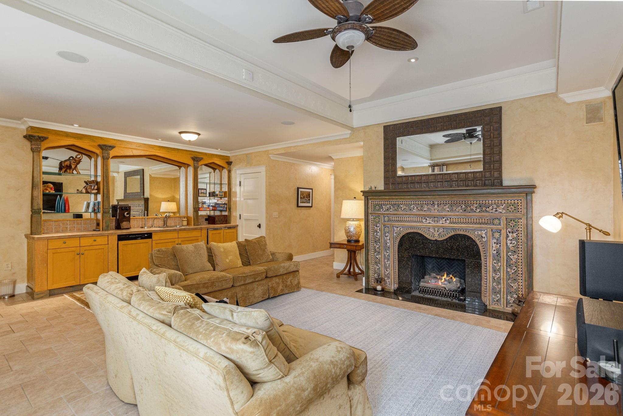 8 Fairway Place — Asheville