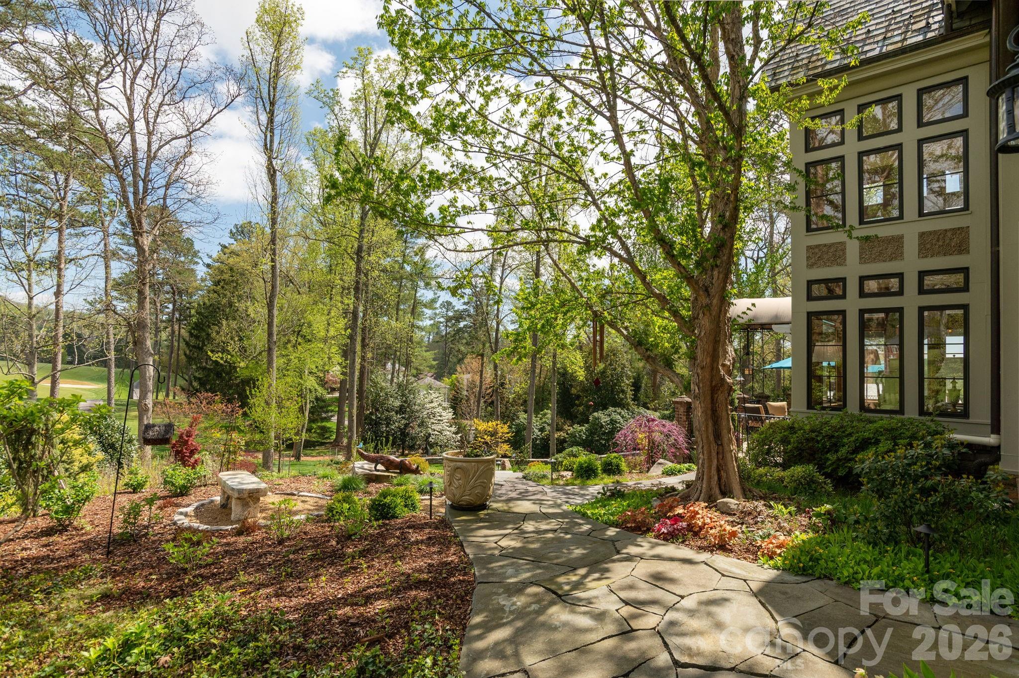 8 Fairway Place — Asheville