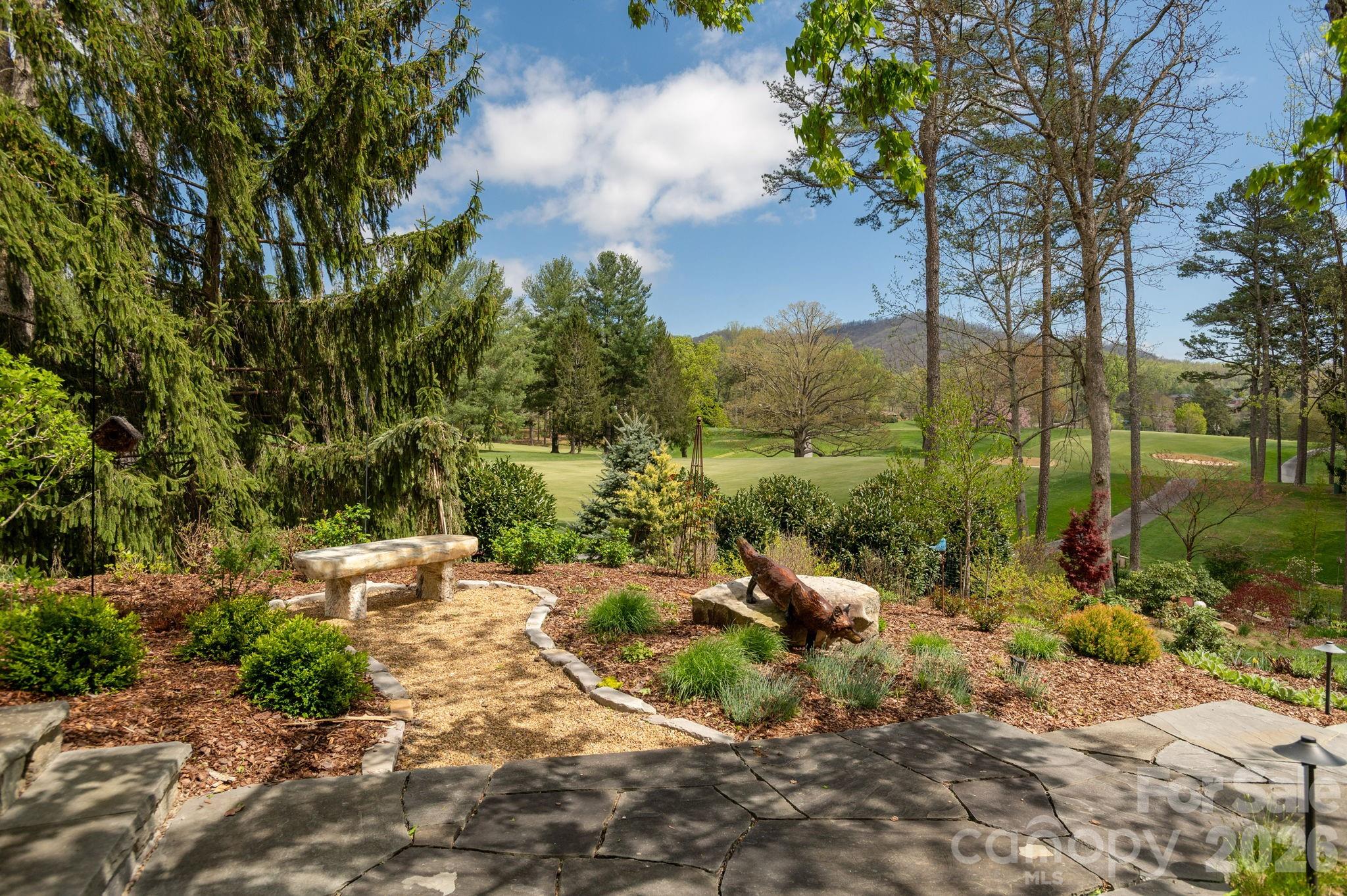 8 Fairway Place — Asheville